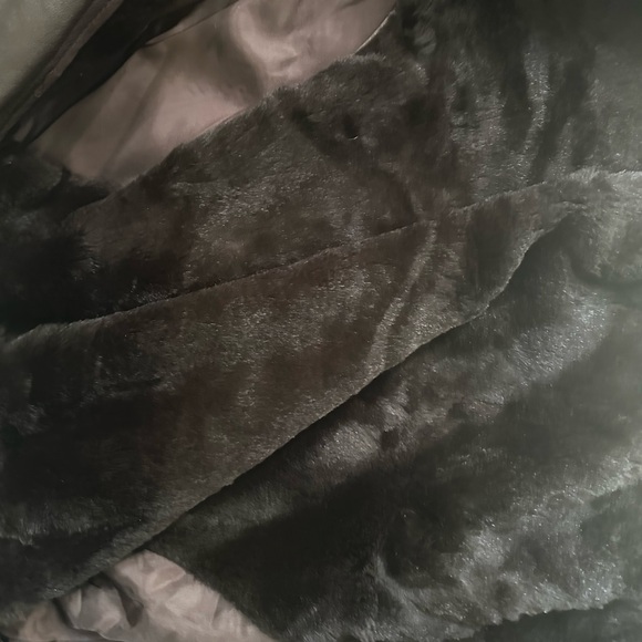 Black leather jacket with removable real fur lining. - Picture 3 of 3